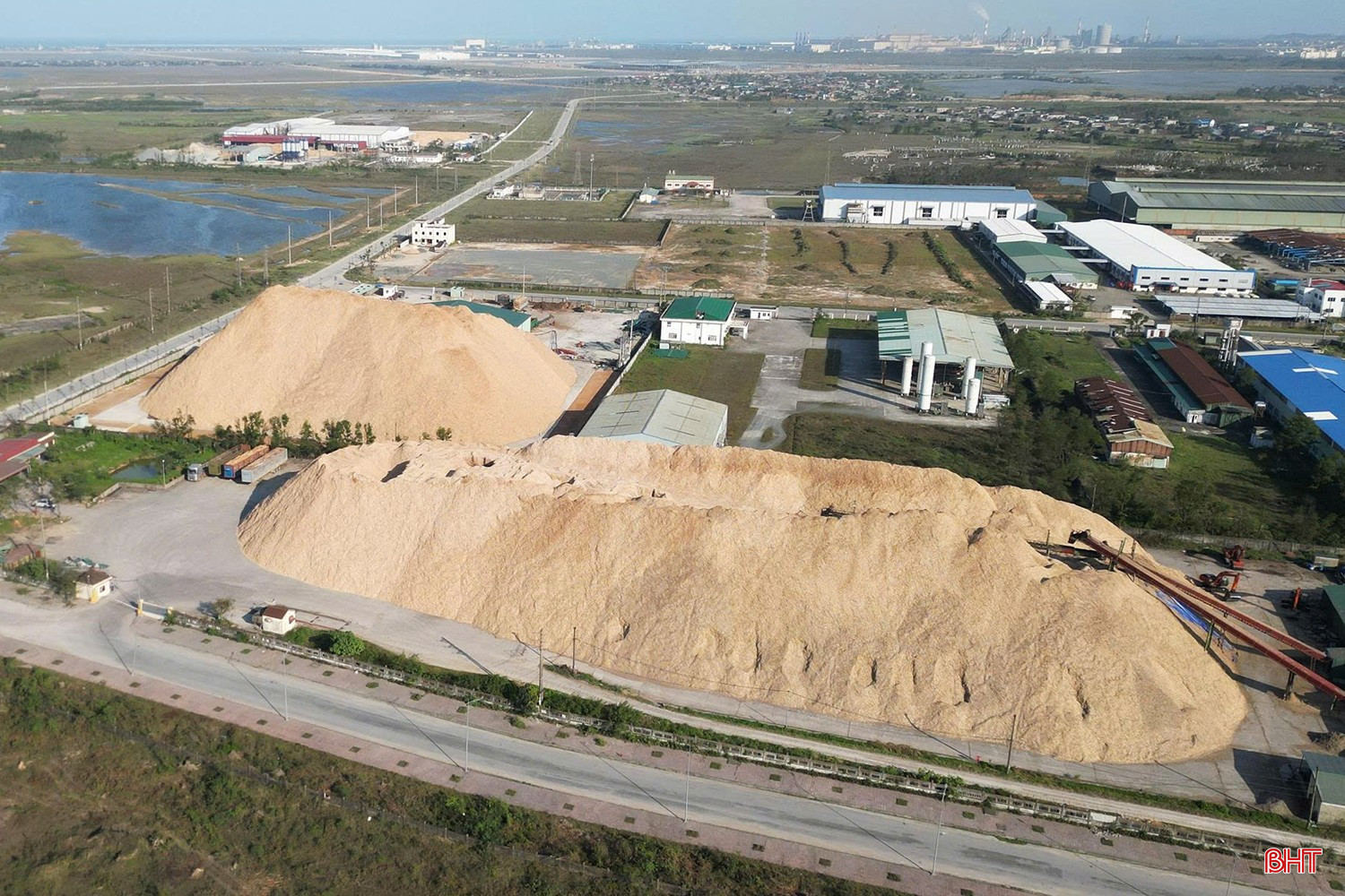 Hà Tĩnh có 6 doanh nghiệp xuất khẩu gỗ dăm tại Khu Kinh tế Vũng Áng.