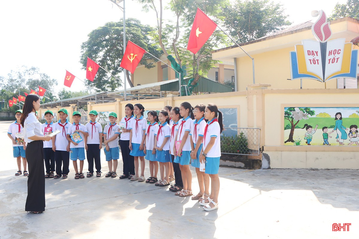 Thế hệ trẻ hôm nay đang viết tiếp truyền thống cách mạng trên quê hương cố Tổng Bí thư Trần Phú. bqbht_br_a3.jpg