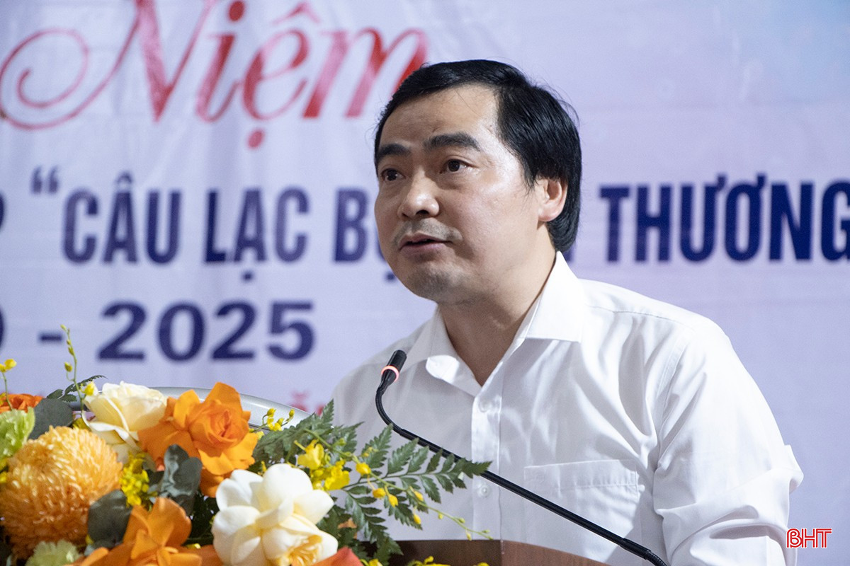 Bí thư Đảng ủy xã Sơn Kim 1 Trần Cao Thế báo cáo kết quả hoạt động của CLB Tình thương. bqbht_br_9.jpg