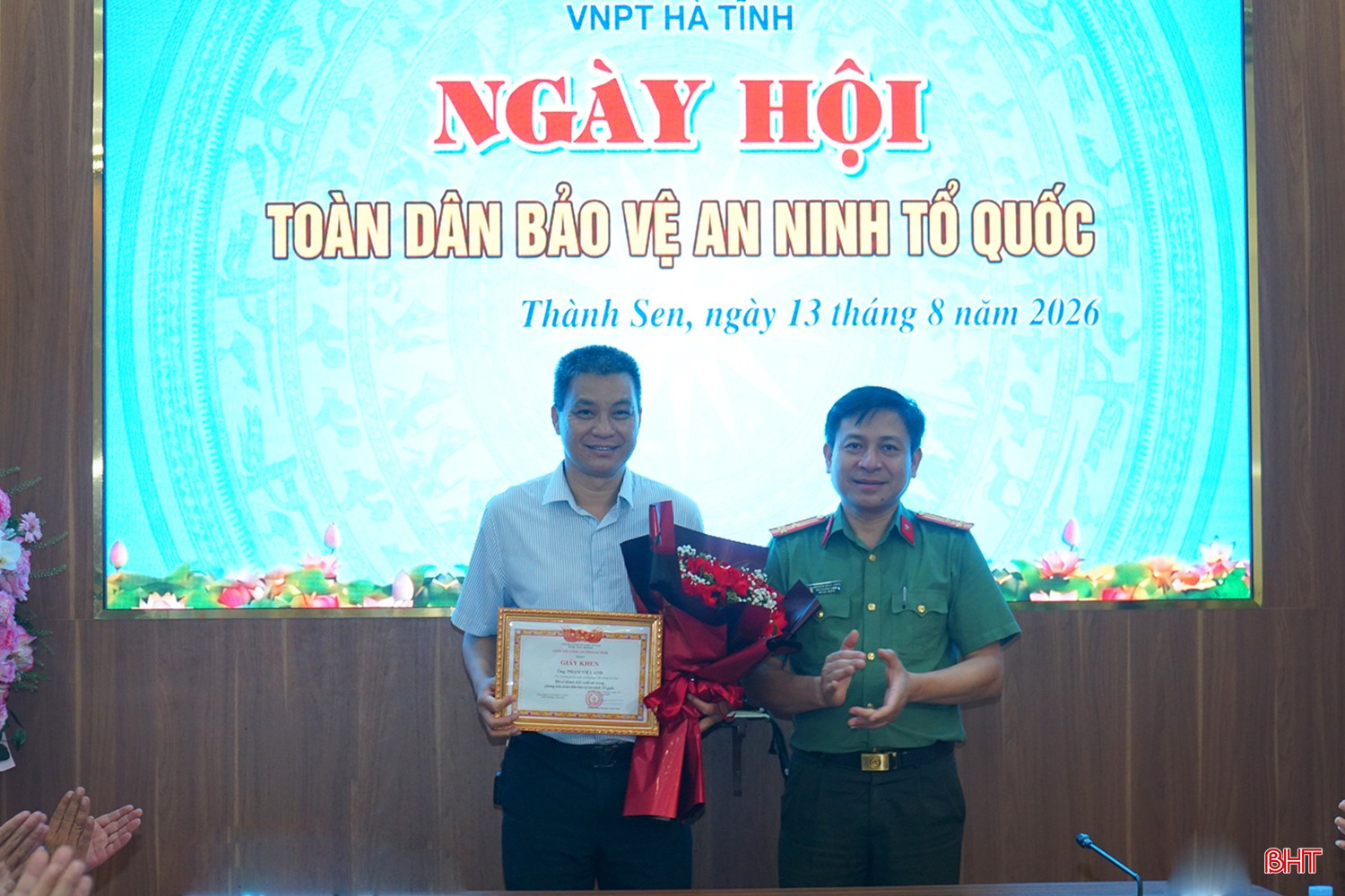 bqbht_br_tang-giay-khen.jpg