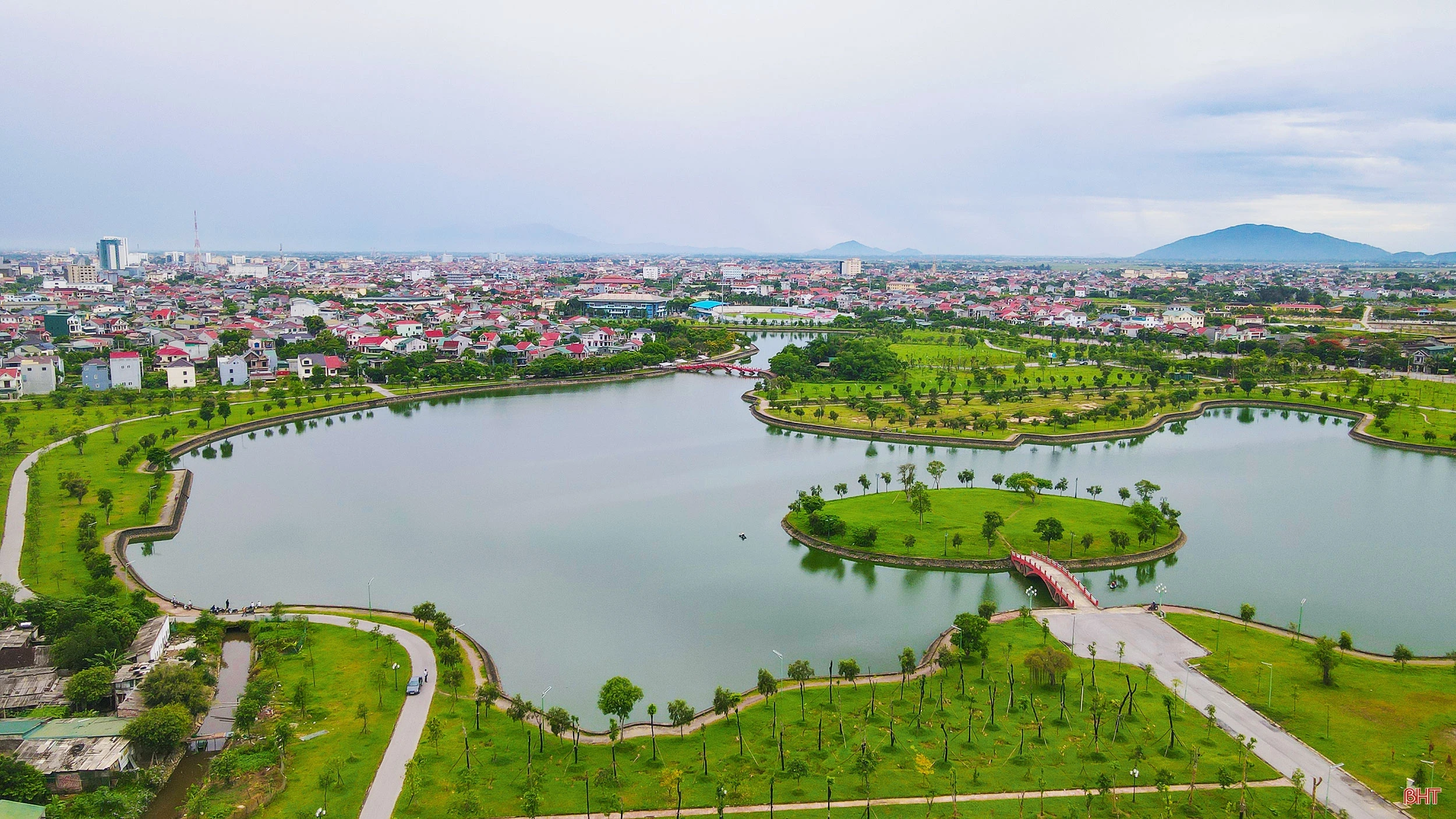 Thành Sen trong nắng mới