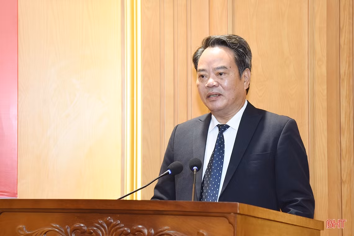 Ban Thường vụ Tỉnh ủy Hà Tĩnh công bố các quyết định về công tác cán bộ