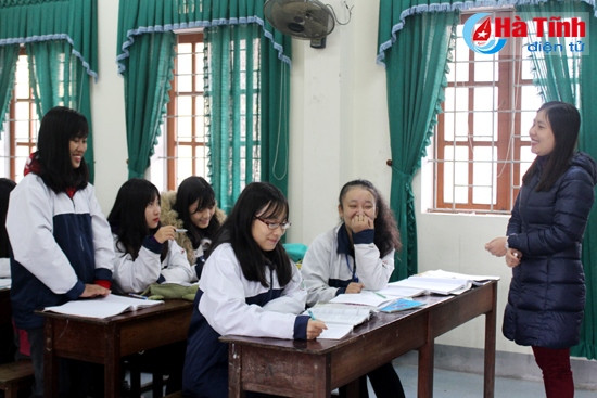 Với sự nỗ lực của bản thân, dạy dỗ của các thầy cô giáo, Thuỷ Tiên đã xuất sắc giành giải Nhất môn Địa Lý tại kỳ thi học sinh giỏi quốc gia 2016