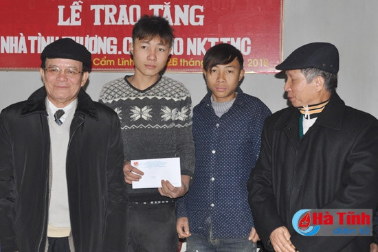 Bàn giao nhà tình thương cho hoàn cảnh khó khăn ở Cẩm Xuyên ảnh 2