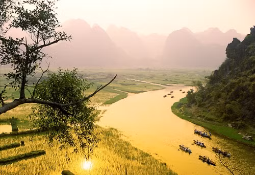 Những điểm du lịch tâm linh nổi tiếng miền Bắc ảnh 2