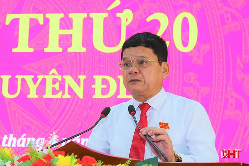 Đồng chí Nguyễn Văn Thắng - Phó Bí thư Thường trực Huyện ủy, Chủ tịch HĐND huyện bế mạc kỳ họp.