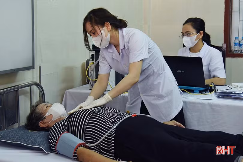 Ban Bảo vệ, chăm sóc sức khỏe cán bộ tỉnh kết thúc hoạt động, thành lập Trung tâm Bảo vệ, chăm sóc sức khỏe cán bộ tỉnh trực thuộc Sở Y tế.