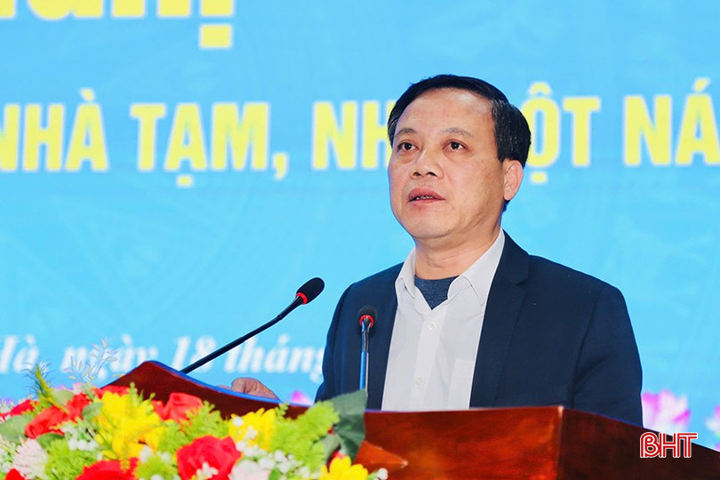 Bí thư Huyện ủy Thạch Hà Nguyễn Văn Khoa kết luận hội nghị.