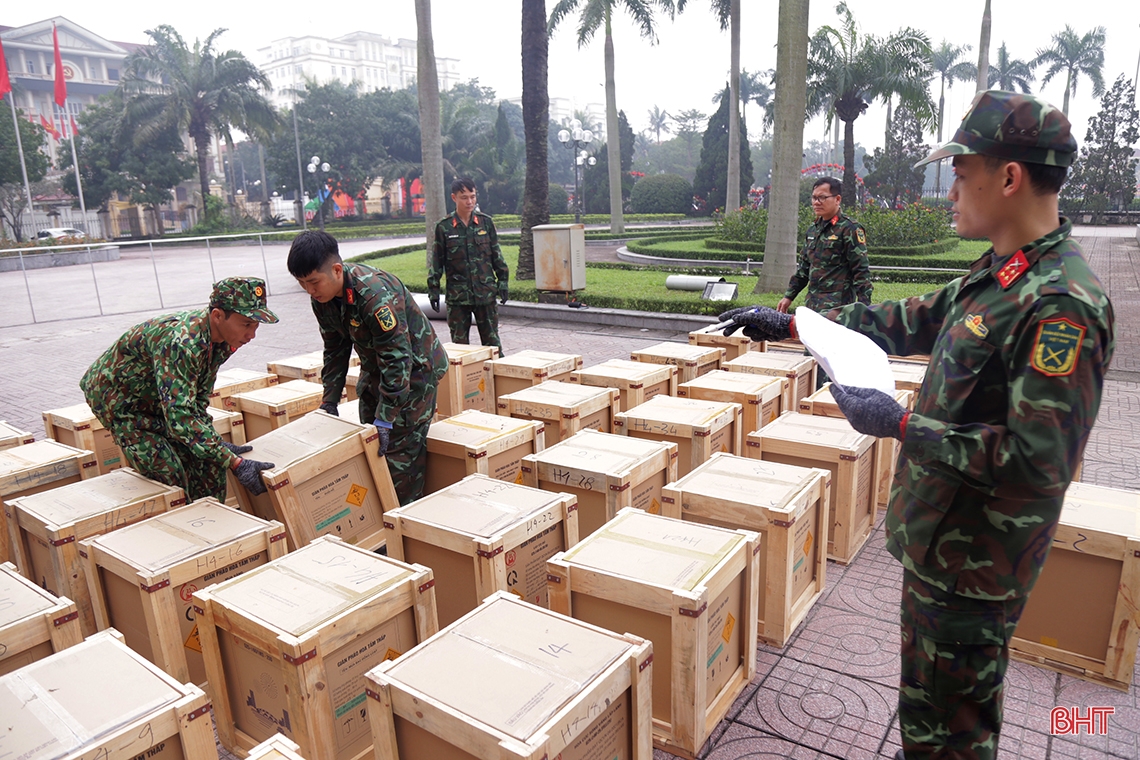 “Trận địa” pháo hoa tại TP Hà Tĩnh trước giờ khai hoả