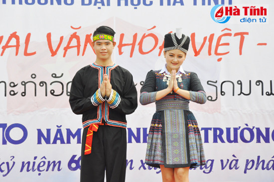 khai mac festival van hoa viet lao tai dai hoc ha tinh