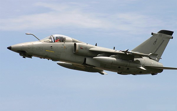 diem mat top 10 hung than bau troi doi voi bo binh