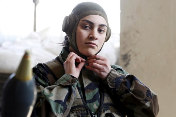 can canh nhung bong hong thep trong luc luong quan doi syria