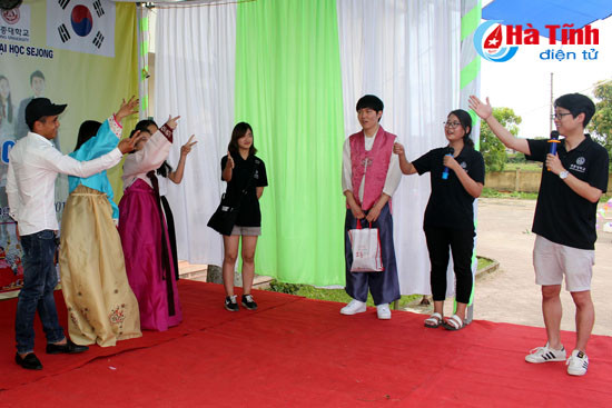 photo hatico sejong to tham ban sac van hoa viet han