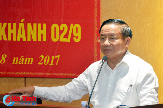 nguyen dong gop het suc minh cho su phat trien cua ha tinh