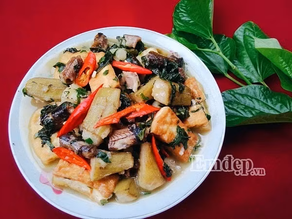 cach lam luon om chuoi xanh dan da nong hoi ngon lanh ngay mua