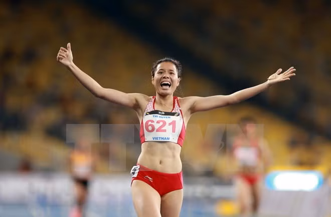 doan viet nam cho con mua vang tu dien kinh va boi loi