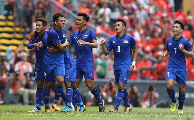 ban ket bong da nam sea games danh du chu nha malaysia va vi the vua thai lan