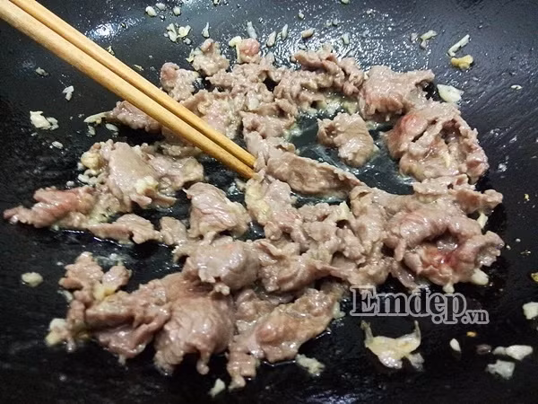 thit bo xao mang tuoi trai nghiem moi khong lam ban that vong