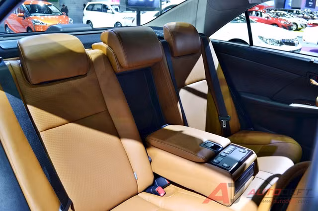 toyota camry 2017 duoc ven man tai dong nam a voi trang bi tot hon