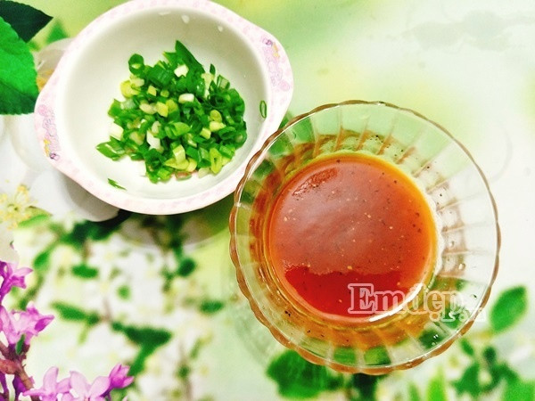 mon ngon sieu toc trung cut sot chua ngot dam da dua com vo cung