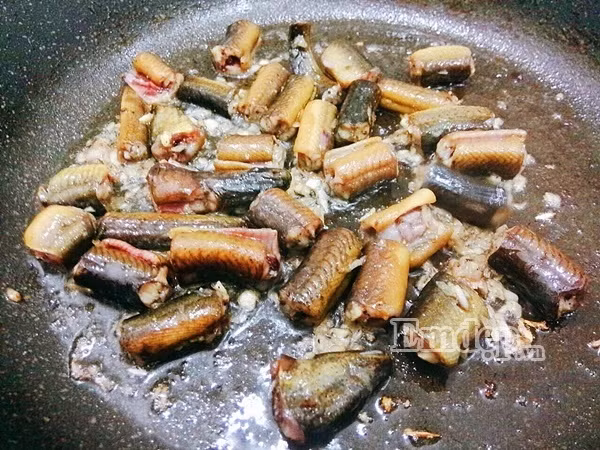 cach lam luon om chuoi xanh dan da nong hoi ngon lanh ngay mua