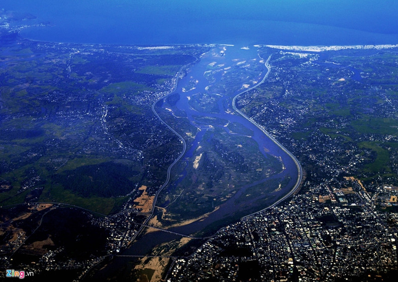 mien trung yen binh nhin tu o kinh may bay