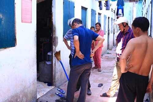 bat khan cap ke do xang thieu song 3 nguoi cung mot gia dinh