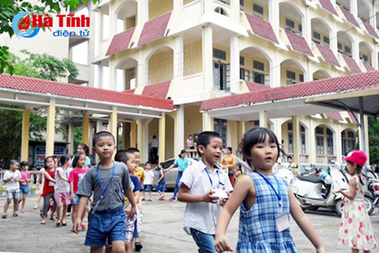 truong mam non dai hoc ha tinh tuyen sinh nam hoc moi