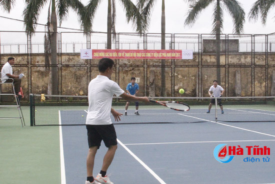 dien luc ha tinh gianh giai nhi toan doan hoi thao khu vuc