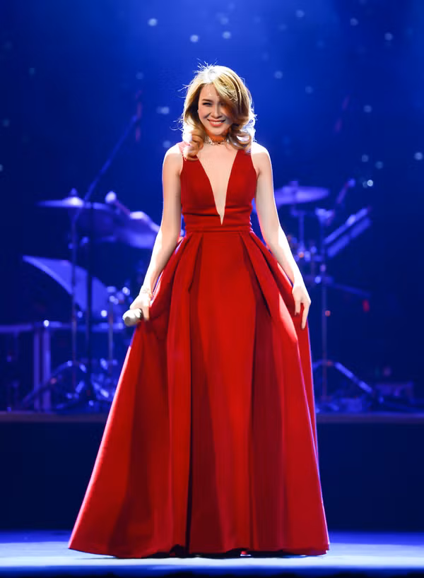 10 my nhan viet mac dep nhat tuan