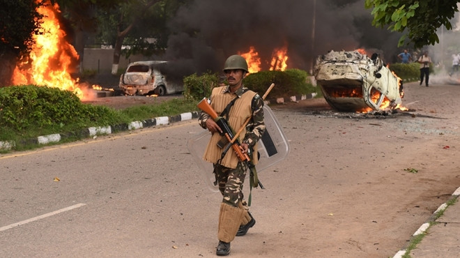 an do bao dong kinh hoang sau phien toa xet xu vu hiep dam