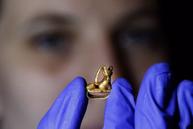 chiem nguong cac hien vat bang vang cua nguoi scythia co dai