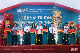 Khai trương Phòng giao dịch BIDV Thạch Hà 