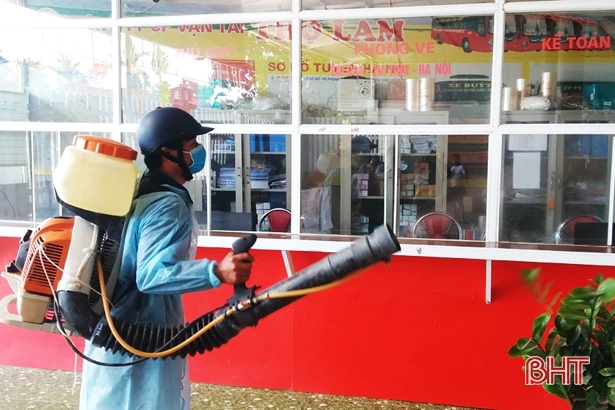 Doanh nghiệp vận tải hành khách Hà Tĩnh “bảo vệ” khách hàng trong mùa dịch Covid-19