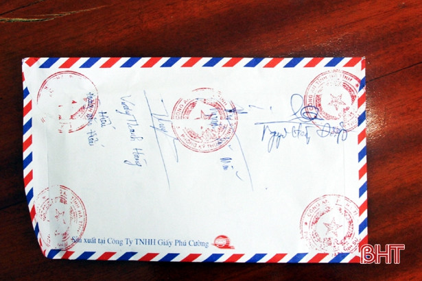 “Cất” ma túy trong mũ bảo hiểm, 9X Kỳ Anh bị khởi tố