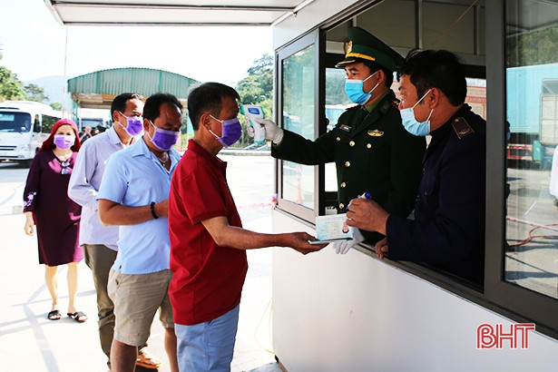 Hành khách khi lên, xuống xe phải báo cáo đầy đủ cho bộ phận quản lý của Sở GTVT Hà Tĩnh