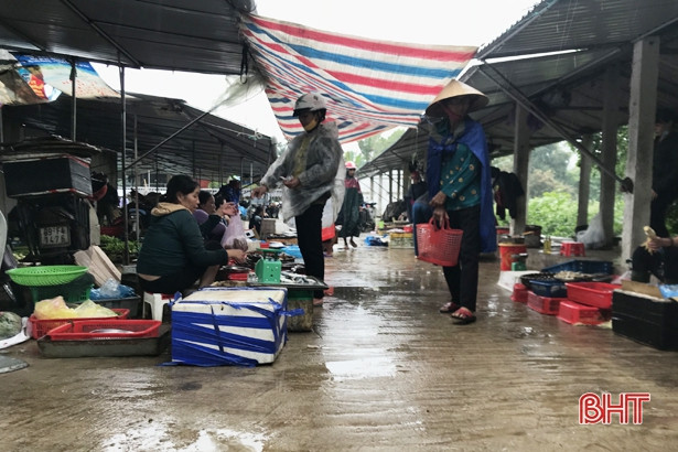 Bờ sông Ngàn Mọ đã được dọn sạch rác