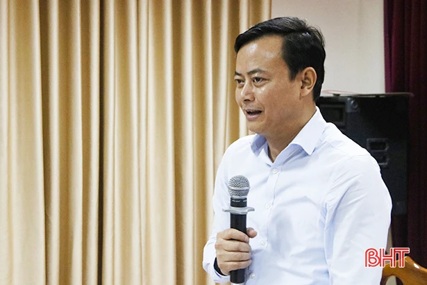 Tuyên truyền, vận động người dân bình tĩnh phòng chống dịch, không hoang mang, lo lắng