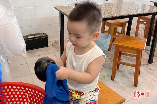 “Trung Kiên nhí” hào hứng với phong trào “Mỗi ngày một việc tốt”