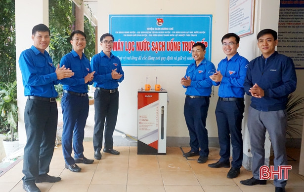 Tuổi trẻ Hương Khê hưởng ứng “Ngày thứ 7 tình nguyện”