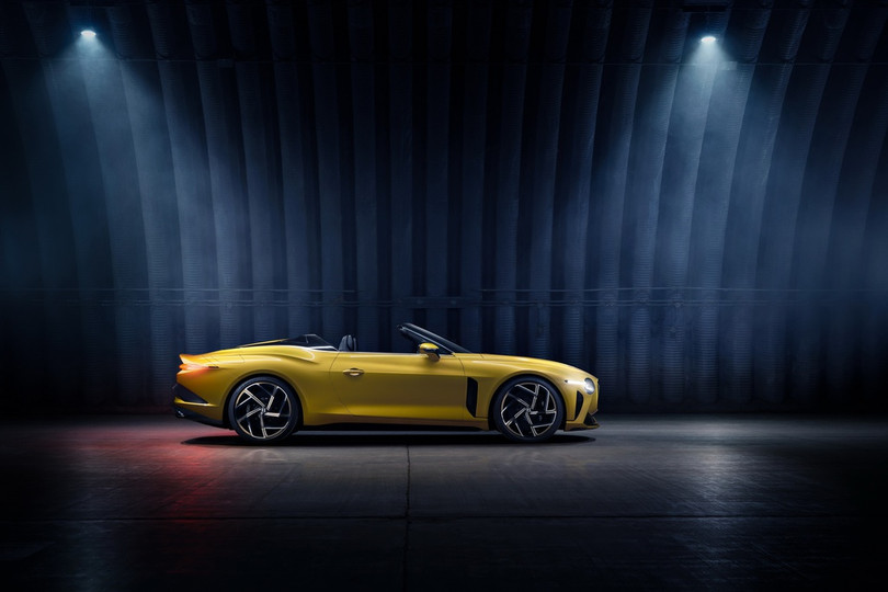 Bentley ra mắt siêu xe mui trần, giới hạn 12 chiếc trên thế giới