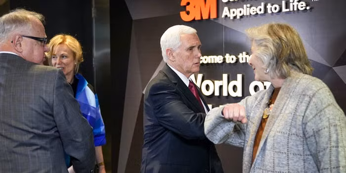 Chuyện gì sẽ xảy ra nếu lãnh đạo thế giới mắc COVID-19?