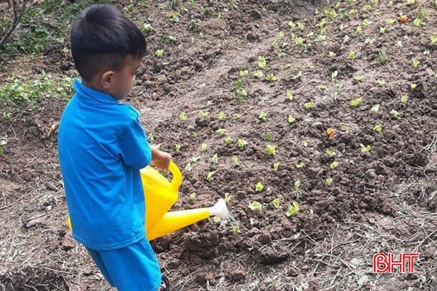 “Trung Kiên nhí” hào hứng với phong trào “Mỗi ngày một việc tốt”