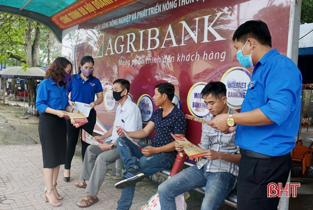 Tuổi trẻ Hương Khê hưởng ứng “Ngày thứ 7 tình nguyện”