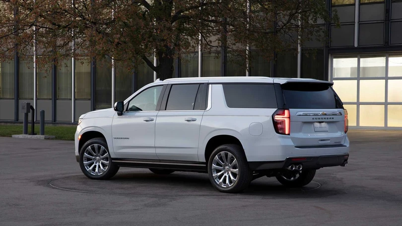 “Khủng long” Chevrolet Suburban 2021 nâng cấp toàn diện, giá không đổi