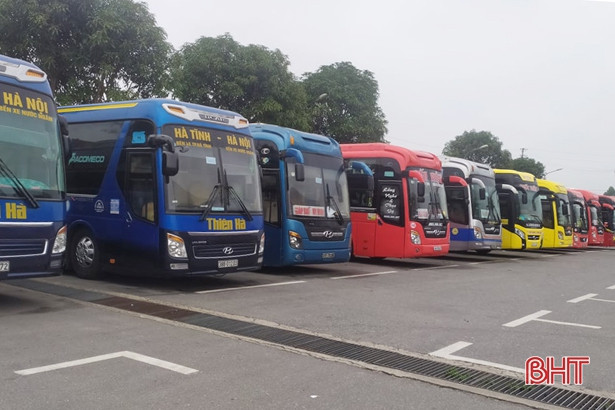 Lượng khách giảm mạnh, chỉ còn 30 xe chạy tuyến Hà Nội từ bến xe Hà Tĩnh