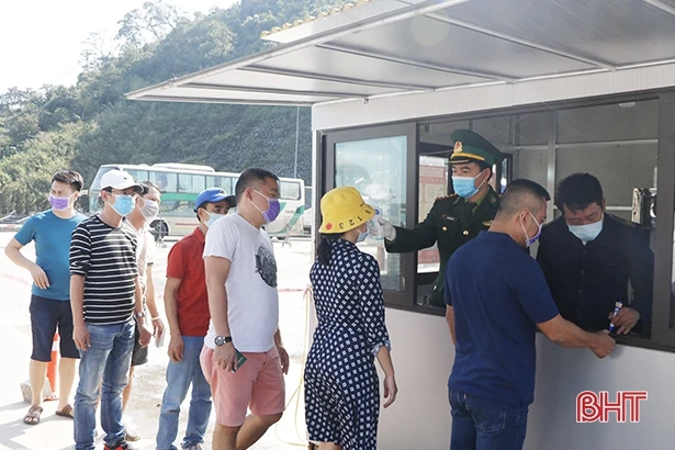 Mỗi người dân Hà Tĩnh hãy là một chiến sỹ trên trận tuyến mới chống dịch Covid-19