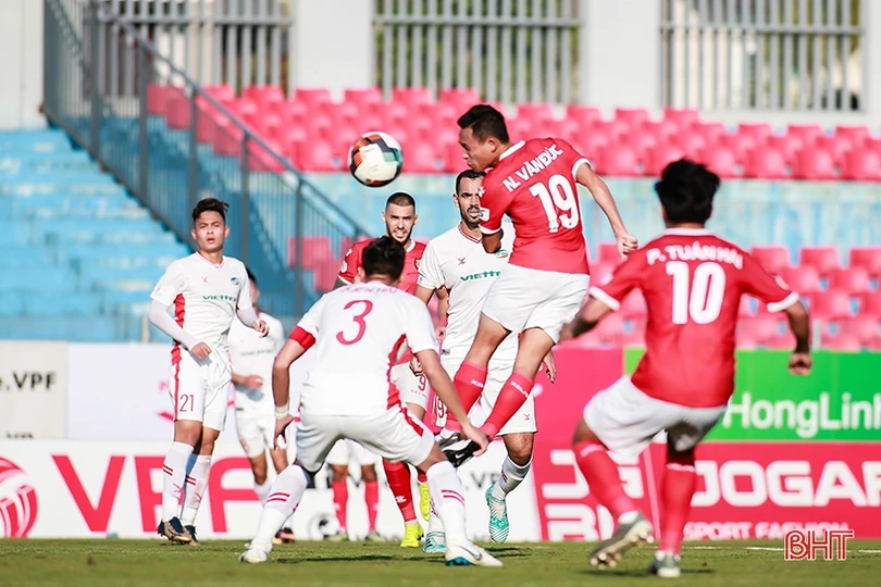 Hồng Lĩnh Hà Tĩnh sẽ là “chú ngựa ô” tại V.League 2020?