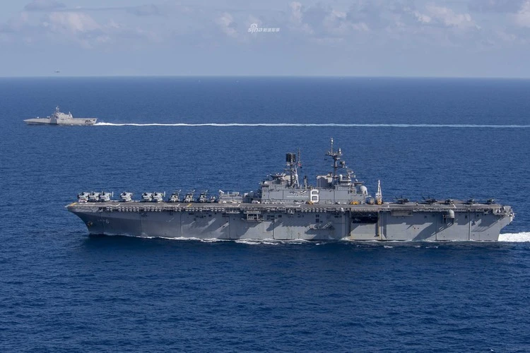 Biên đội chiến hạm cực mạnh của hải quân Mỹ bất ngờ tập trận