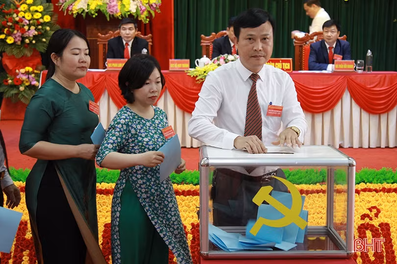 Đại hội Đảng bộ Sở TN&MT bầu trực tiếp bí thư: Ông Hồ Huy Thành tái đắc cử với 100% số phiếu